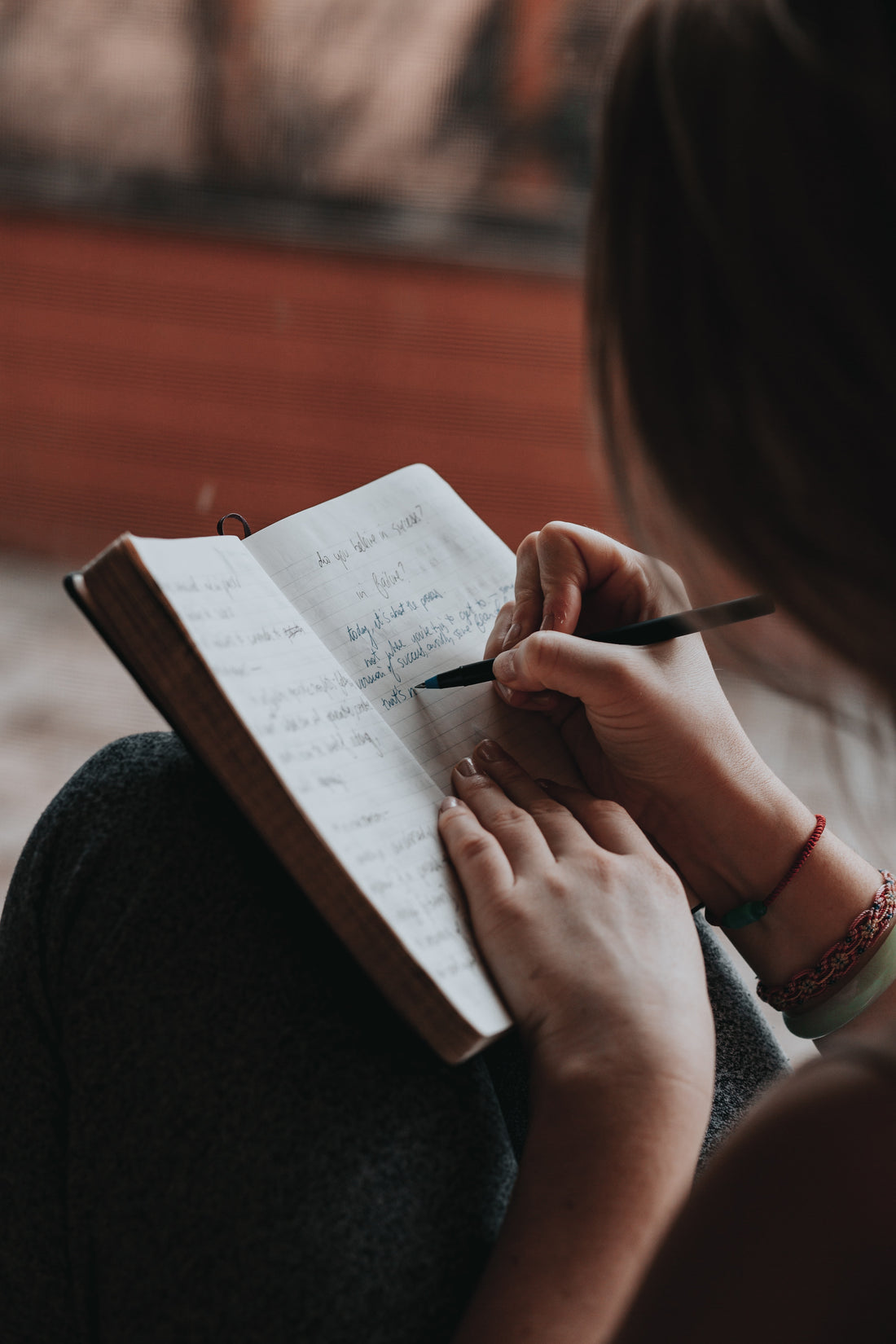 Cómo empezar a llevar un diario: Las bases del journaling.